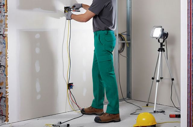 PANTALON MULTIBOLSILLOS ROBLE